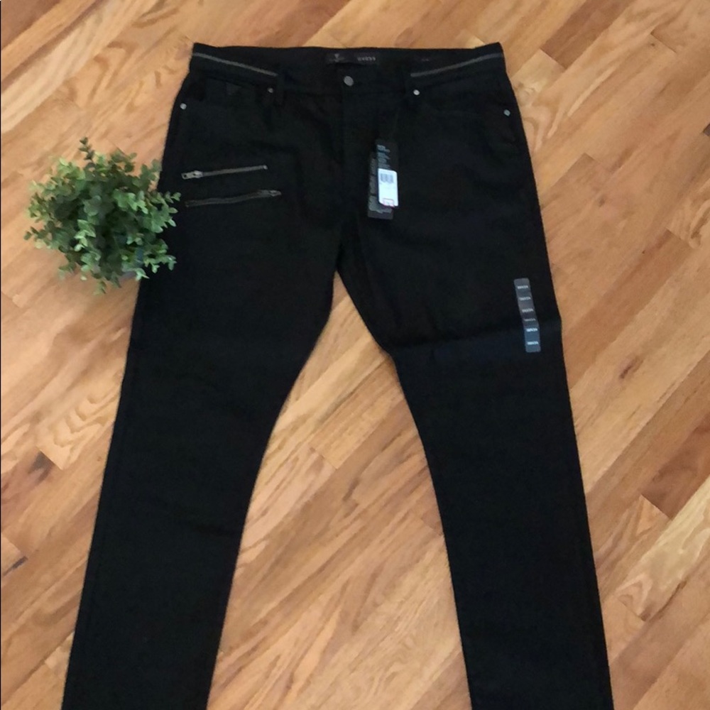 Guess Men’s Slim Tapered Black Jean 38x34